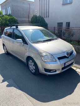Toyota Corolla VERSO - 3
