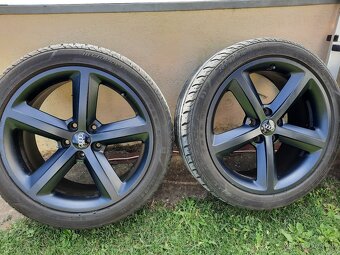 AUDI A4 B8 / 8,5 disky 8Jx18 ET47 - 3