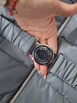 Guess bunda s opaskom,kapucňou a huňatou kožušinou - 3