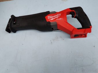 Milwaukee M18 Chvostová pila - 3