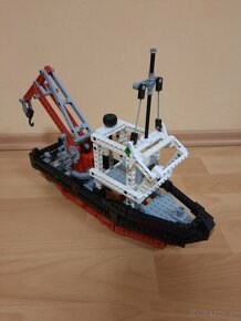 Lego Technic 8839 - Supply Ship - 3
