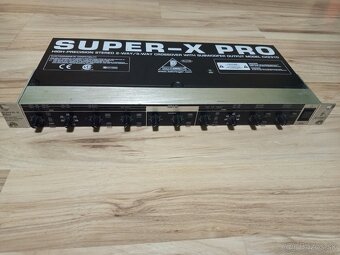Behringer crossover - 3