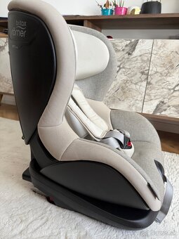 BRITAX RÖMER Trifix 2 i-Size Sand Marble - 3