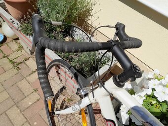 Cestný bicykel SCOTT - 3