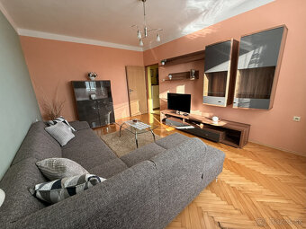 2 - izbový byt Školská ulica - 3