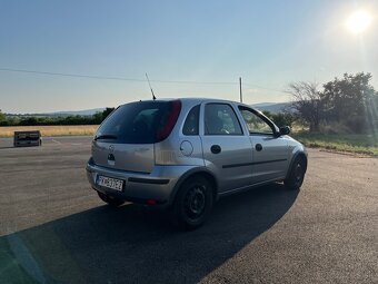 Opel Corsa 1.0 benzín 2005 - 3