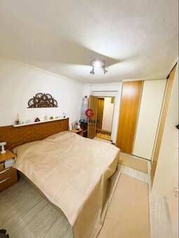 Na predaj:  2,5-izbový tehlový byt – Komenského ulica, Trebi - 3