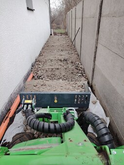 Výkopové práce minibagrom mininakladačom zakladač trávnika - 3