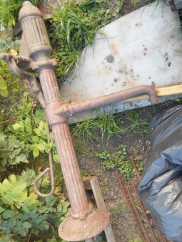 Sigma - ručná historická pumpa na vodu - 3