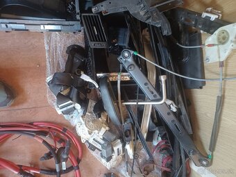 Diely súčiastky na bmw x3 e83 - 3