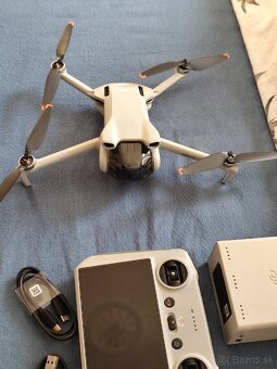 DJI Mini 3 Fly More Combo (DJI RC) (GL) - 3