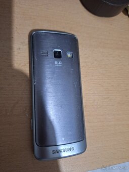 Samsung GT-S5610 - 3