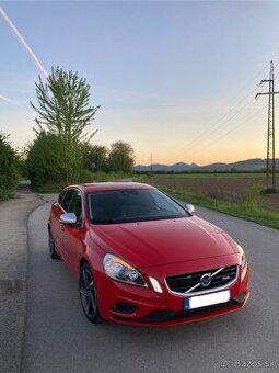 Predám Volvo V60 R-Design - 3