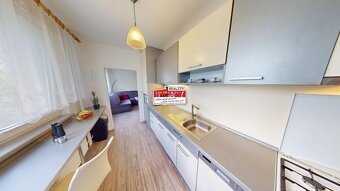 (72 m²) PRIESTRANNÝ 3-IZBOVÝ BYT S LOGGIOU - 3
