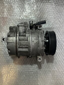 Predám originálny kompresor klimatizácie DENSO 7L6 820 803 F - 3