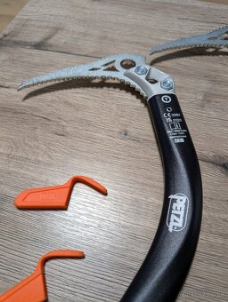 Petzl Nomic - 3