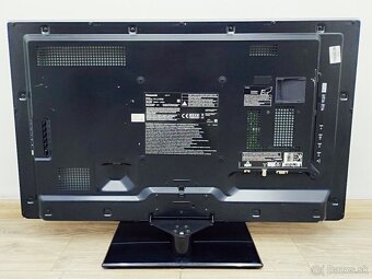 Panasonic VIERA TX-L37E5E - 3