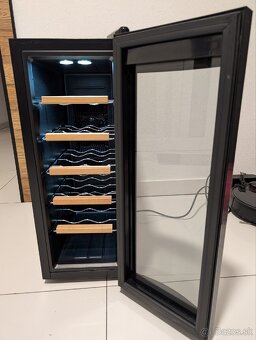 Vinotéka na 12 fliaš - 3