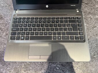 Notebook HP i3-2330M / 8 GB RAM / 250 GB SSD / LINUX MX - 3