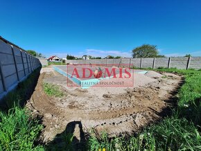 ADOMIS - na predaj stavebný pozemok pre rodinný dom s povole - 3