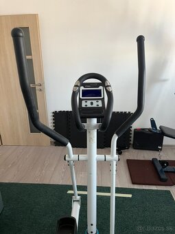 Eliptický trenažér CrossPro - 3