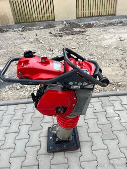 Vibračná noha, skokan, pech BOMAG BT 65 HONDA - 3