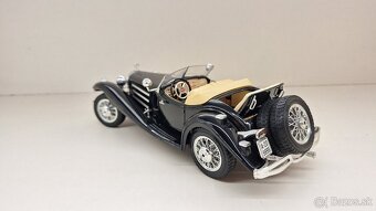 1:18 MERCEDES-BENZ 500K, 1 - 3