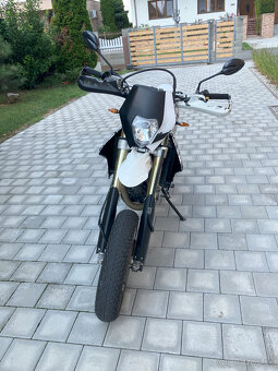 Suzuki DRZ 400 SM - 3