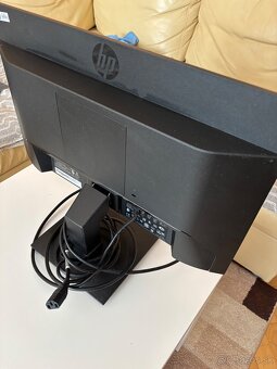 HP Monitor 21,5” P22 G4 - 3