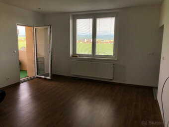 BOŠANY KRÁSNY MAXI 3IZB BYT 108M2 - 3