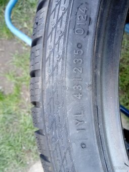 225/40 R18 zimné pneumatiky Nokian - 3