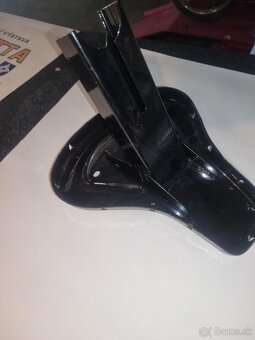 predám podsedadlové plechy na babettu B210 - 3