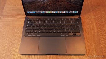 Macbook Air M3 13" 16GB RAM, 256GB SSD, čierna - 3