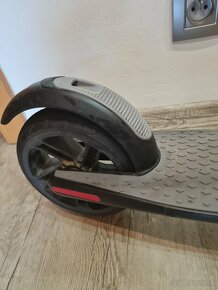 Elektricka kolobežka Ninebot Kickscooter ES - 3