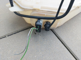 nádržka na Eolys peugeot 407 sw 2.0hdi 100kw rhr rok 2005 - 3