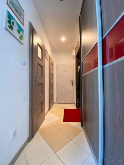 NA PRENÁJOM 3-IZBOVÝ BYT S BALKÓNOM, UL. TYRŠOVO NÁBREŽIE - 3