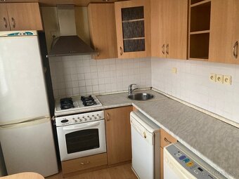 Výborná ponuka: 3-izbový byt v priamom centre mesta Lučenec - 3