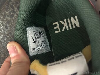 Tenisky Nike , cena kus - 3