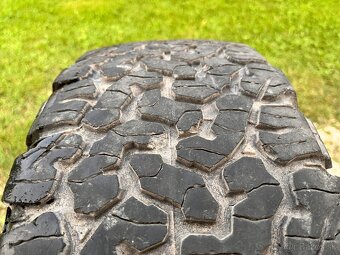 Gumy 235/70 R16 - 3
