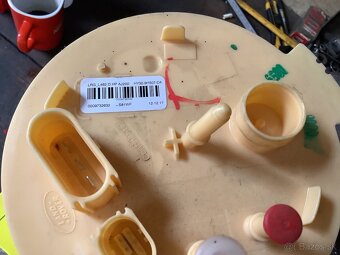 Defender,Discovery - 3