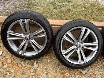 245/45 R18 96V 5x112 zimna sada - 3