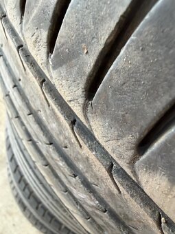 Predám letné pneumatiky 235/55 R 18. - 3