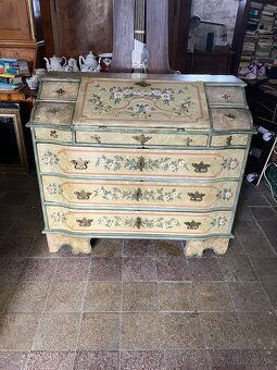 Barokovy sekretar - 3