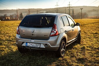 Dacia Sandero 2008 manuál - 3