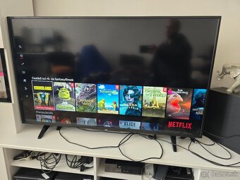JVC 139cm smart TV 300e - 3