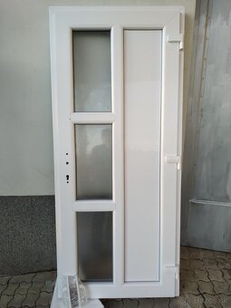 Vchodove dvere - pvc- plastove - 3