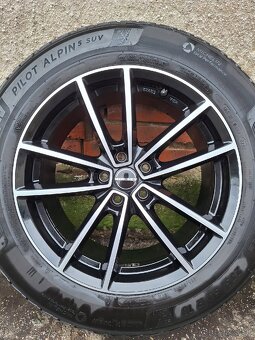 5x108 r18 235/60 - 3