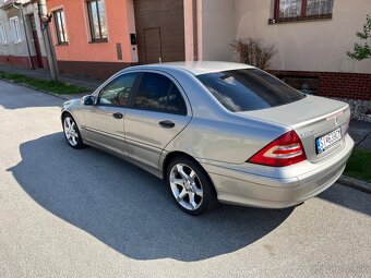 Mercedes-Benz C 220 CDI W203 - 3