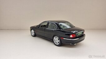 1:18 JAGUAR X-TYPE - 3