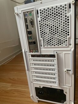 Počítač Nvidia RTX 3070, Intel i5-12400F - 3